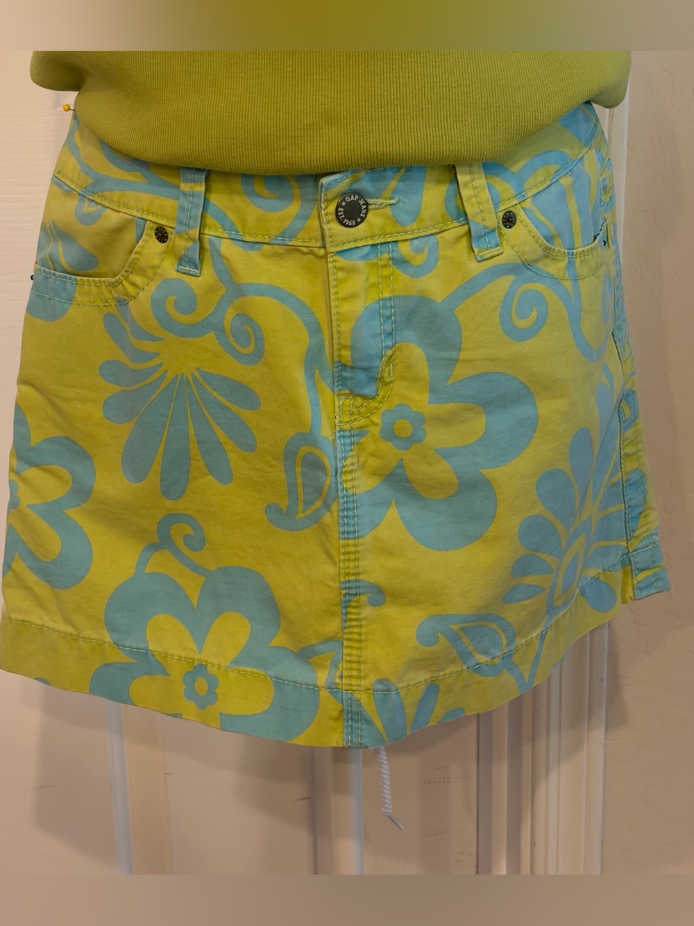 Vintage Gap Coconut Girl Tropical Print Mini Skirt in lime green and Light Blue